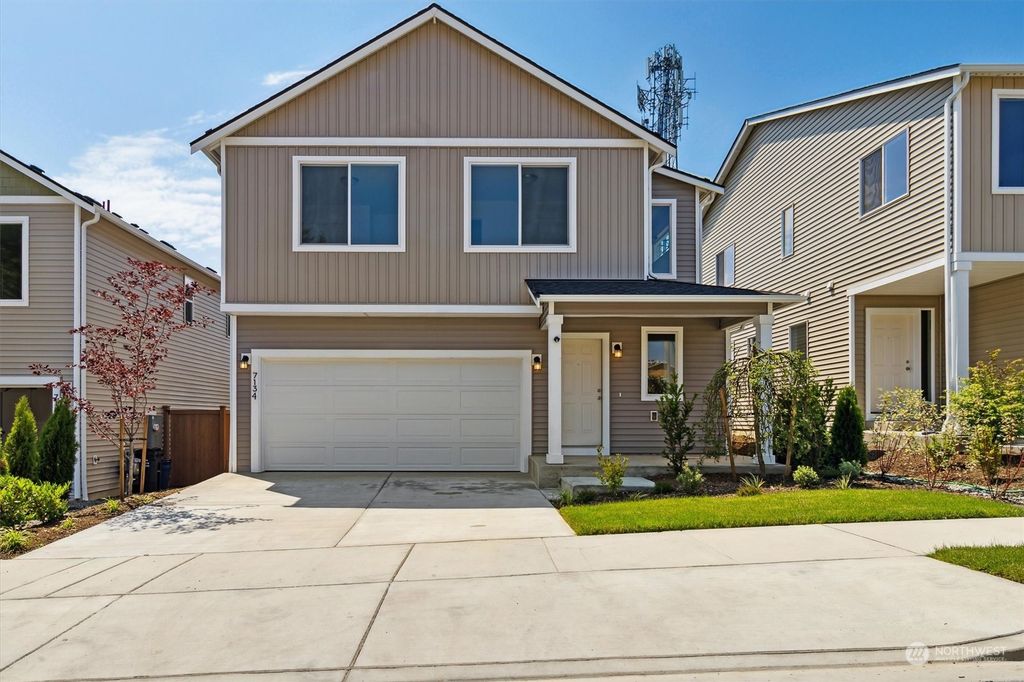 Photo of 7134 42nd Place NE, Marysville, WA 98270 (MLS # 2064055)