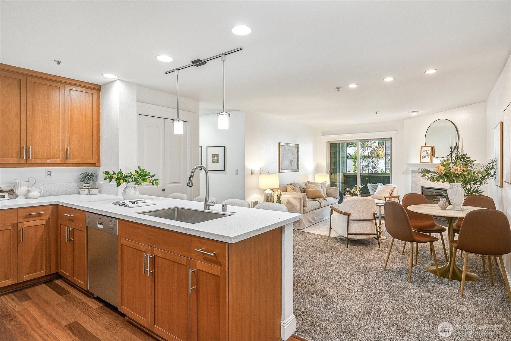 3150 W Government Way 201