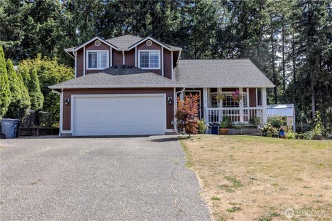 Photo of 11608 41st Avenue NW, Gig Harbor, WA 98332 (MLS # 2561643)