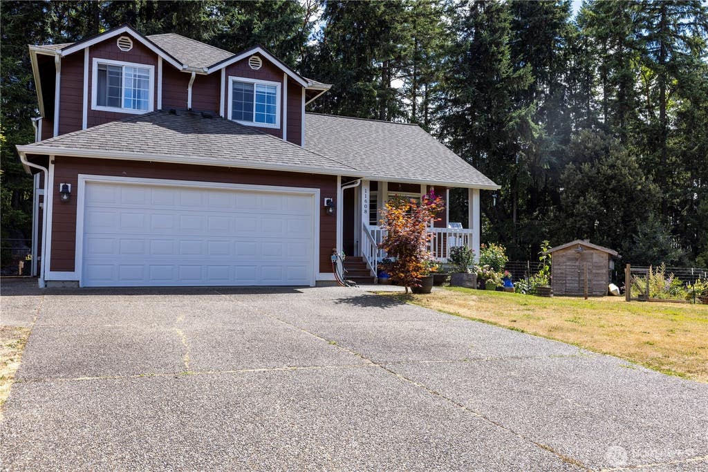Photo of 11608 41st Avenue NW, Gig Harbor, WA 98332 (MLS # 2561643)