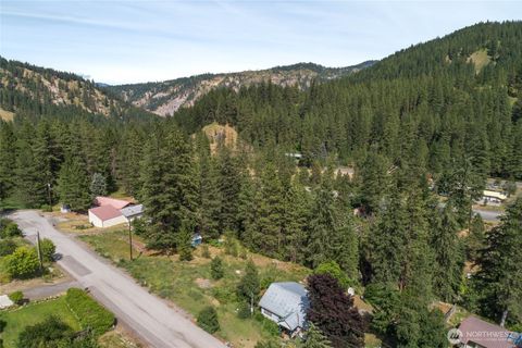Photo of 3677 Allen Lane, Peshastin, WA 98847 (MLS # 2548521)