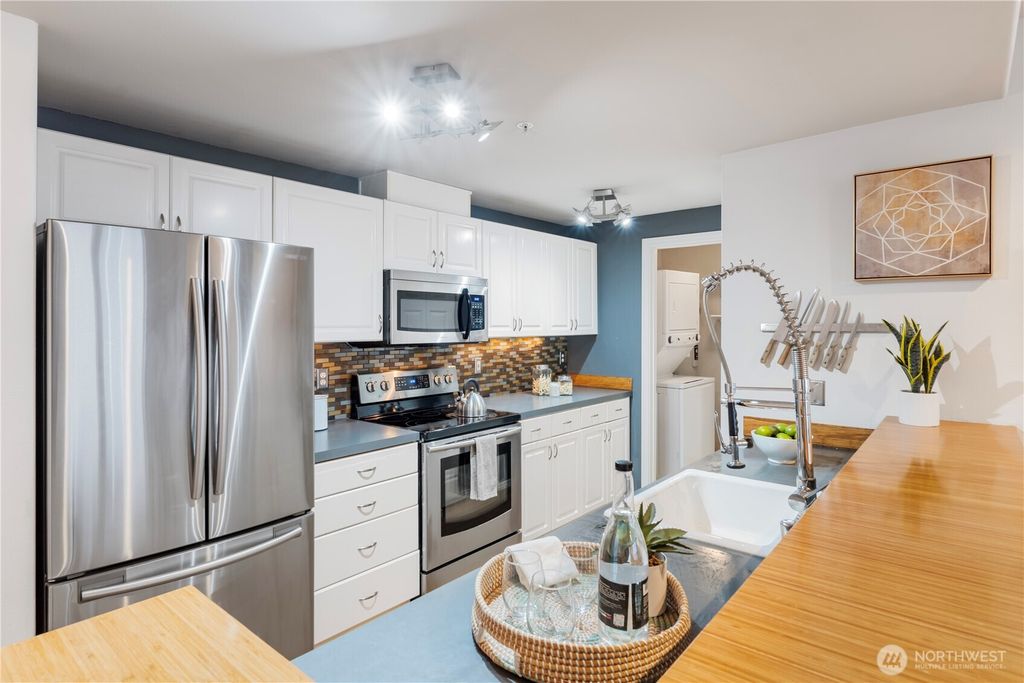 Photo of 3221 SW Avalon Way #413, Seattle, WA 98126 (MLS # 2480712)