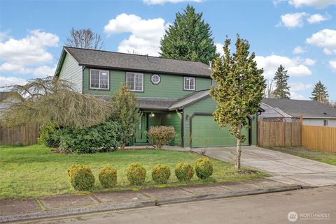 Photo of 719 NW 21st Avenue, Battle Ground, WA 98604 (MLS # 2491999)