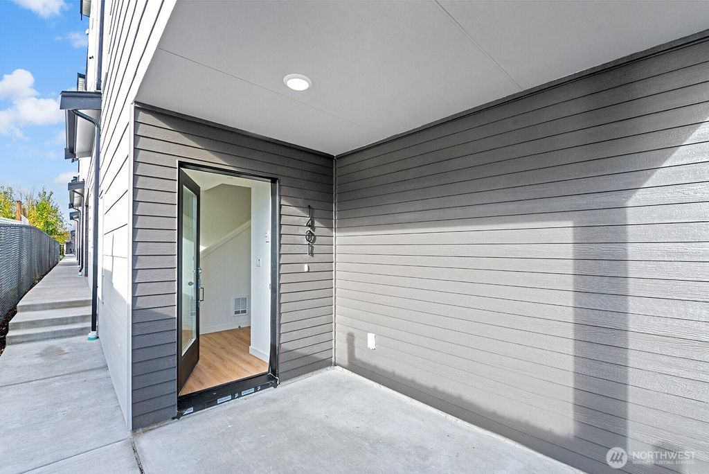 Photo of 1401 SW 111th Lane, Seattle, WA 98146 (MLS # 2509088)