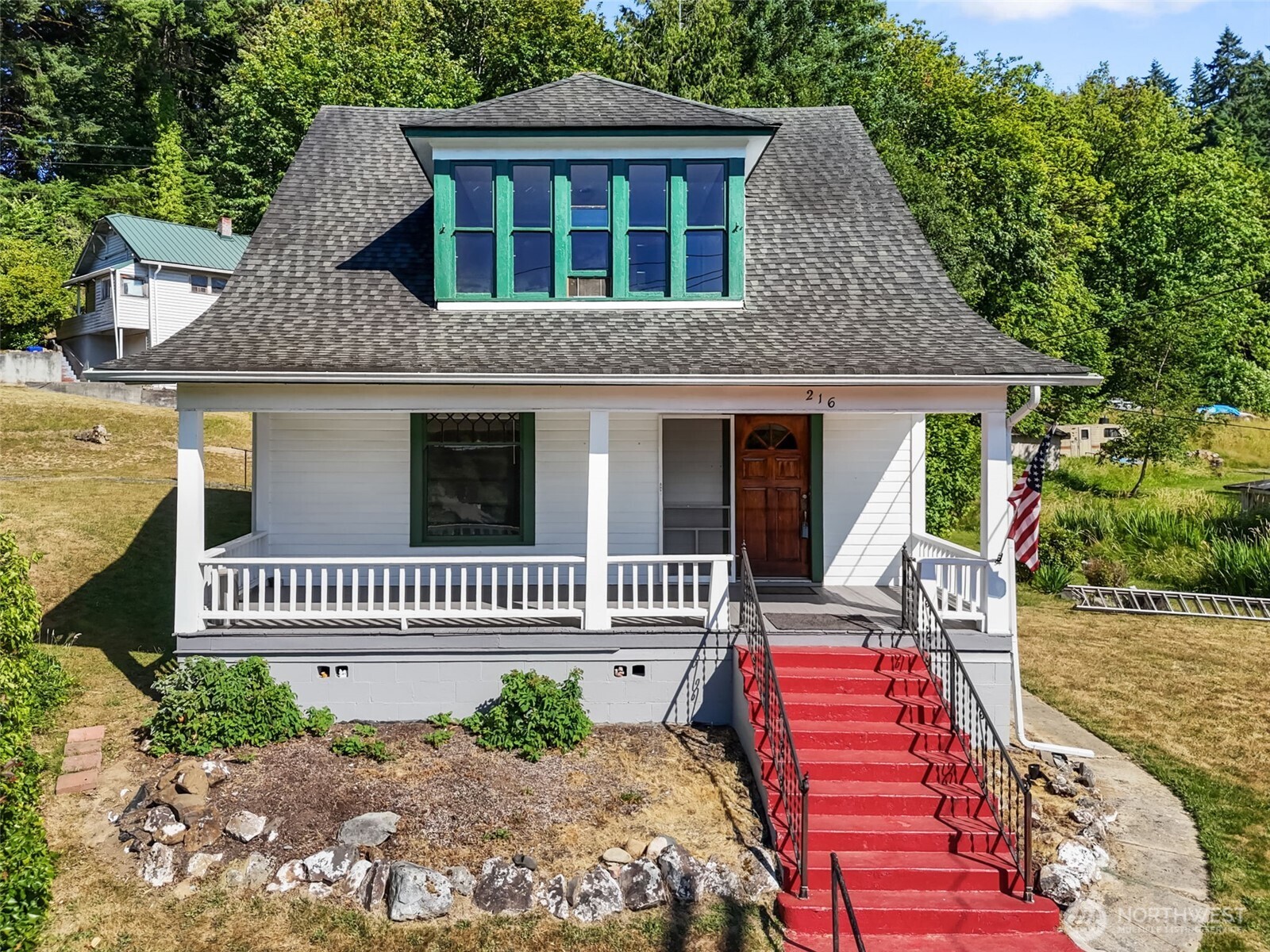 216 SE 1st Street