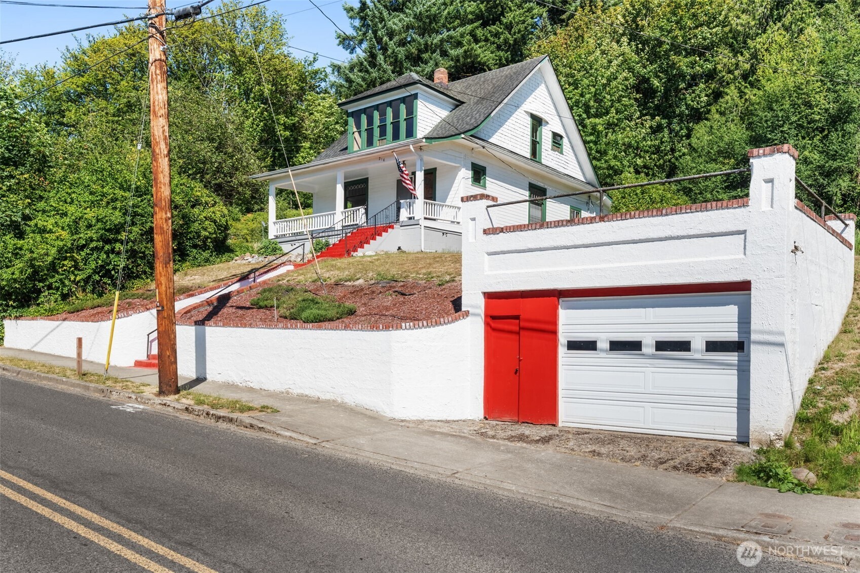 216 SE 1st Street