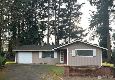 Photo of 14719 104th Avenue E, Puyallup, WA 98374 (MLS # 2465535)