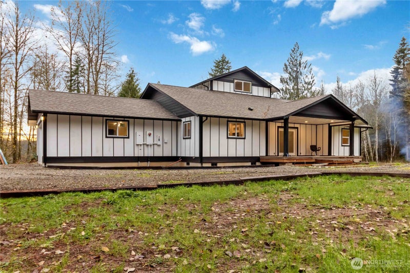241 Oxbow Lake Ln