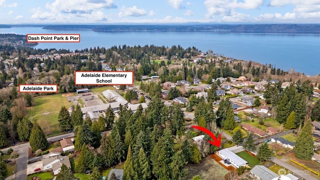 Photo of 1405 SW 304th Street, Federal Way, WA 98023 (MLS # 2343848)