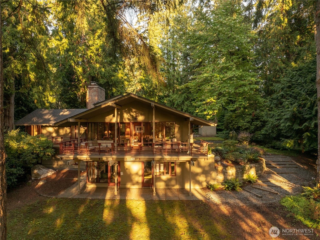 Photo of 18710 88th Avenue W, Edmonds, WA 98026 (MLS # 2585553)