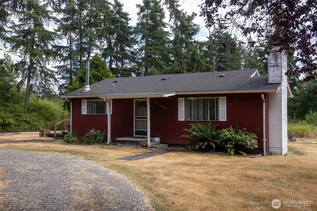 Photo of 7005 Johnson Road NE, Federal Way, WA 98003 (MLS # 2564765)