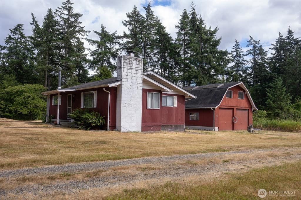 Photo of 7005 Johnson Road NE, Federal Way, WA 98003 (MLS # 2564765)