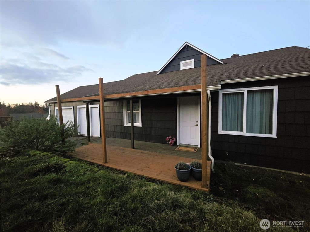 Photo of 1811 E 3rd Street, Port Angeles, WA 98362 (MLS # 2457191)