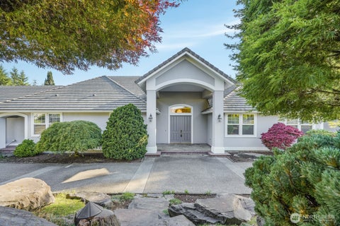 Photo of 211 Alderwood Drive, Chehalis, WA 98532 (MLS # 2539752)