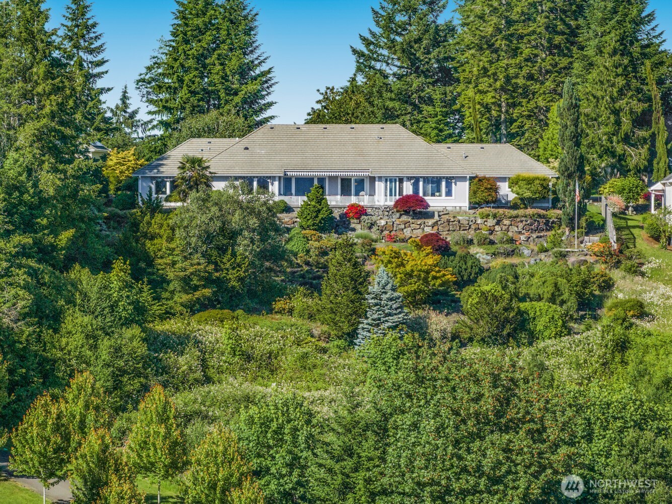 211 Alderwood Drive