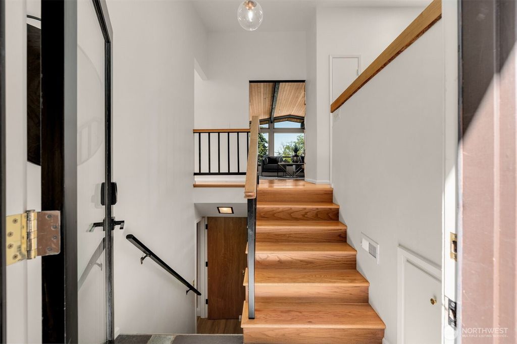 Photo of 4000 SW Myrtle Street, Seattle, WA 98136 (MLS # 2535233)