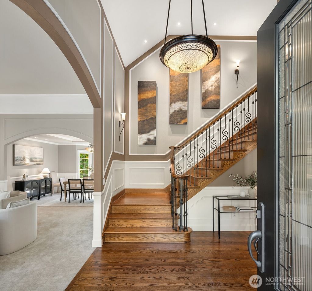 Photo of 6257 164th Avenue SE, Bellevue, WA 98006 (MLS # 2460575)