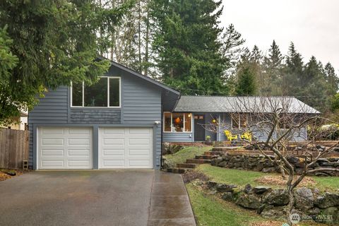 Photo of 654 154th Avenue NE, Bellevue, WA 98007 (MLS # 2479895)