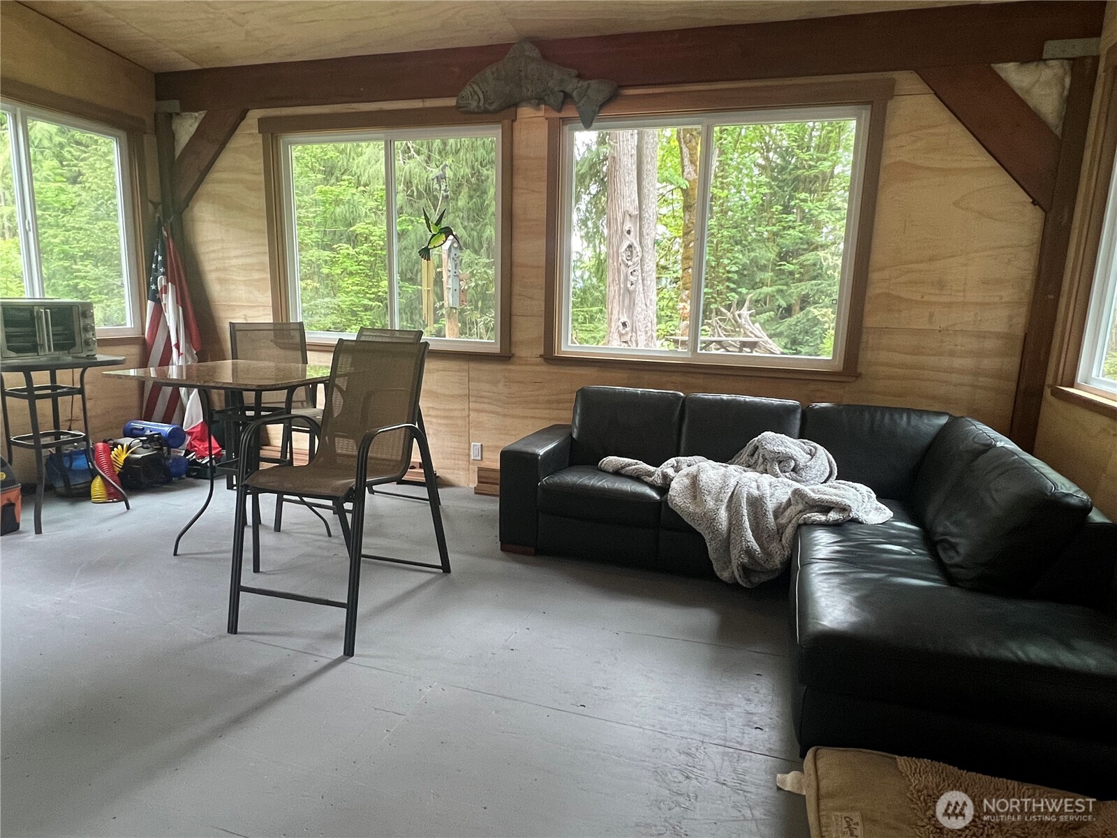 44781 Nika Kena Trail