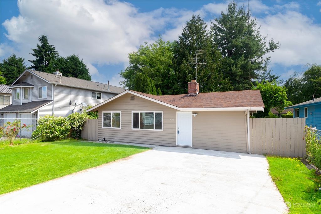 Photo of 9642 53rd Avenue S, Seattle, WA 98118 (MLS # 2133216)