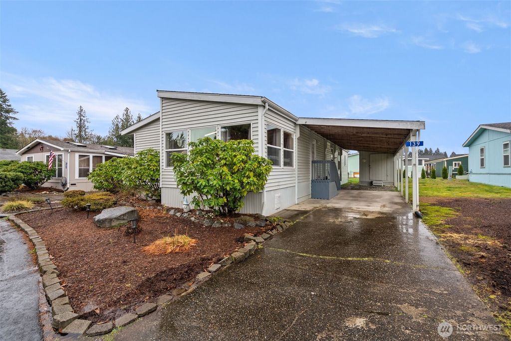 Photo of 139 NE Saturn Lane, Bremerton, WA 98311 (MLS # 2498538)
