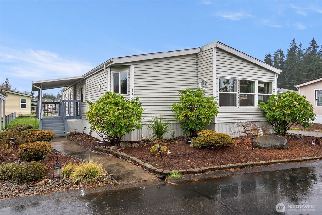 Photo of 139 NE Saturn Lane, Bremerton, WA 98311 (MLS # 2498538)