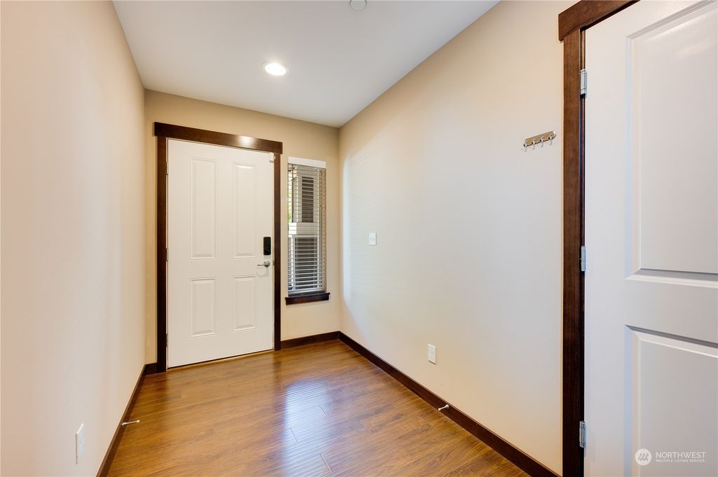 Photo of 14013 9th Place W, Lynnwood, WA 98087 (MLS # 2101811)