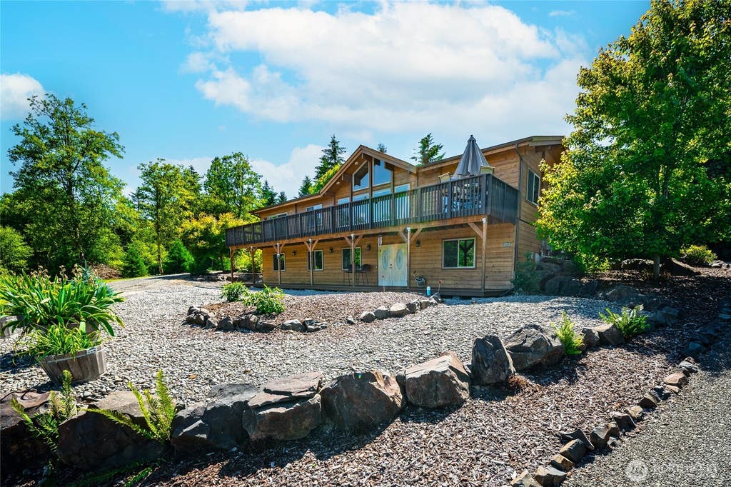 Photo of 2132 W 8th Street, Bucoda, WA 98530 (MLS # 2547708)