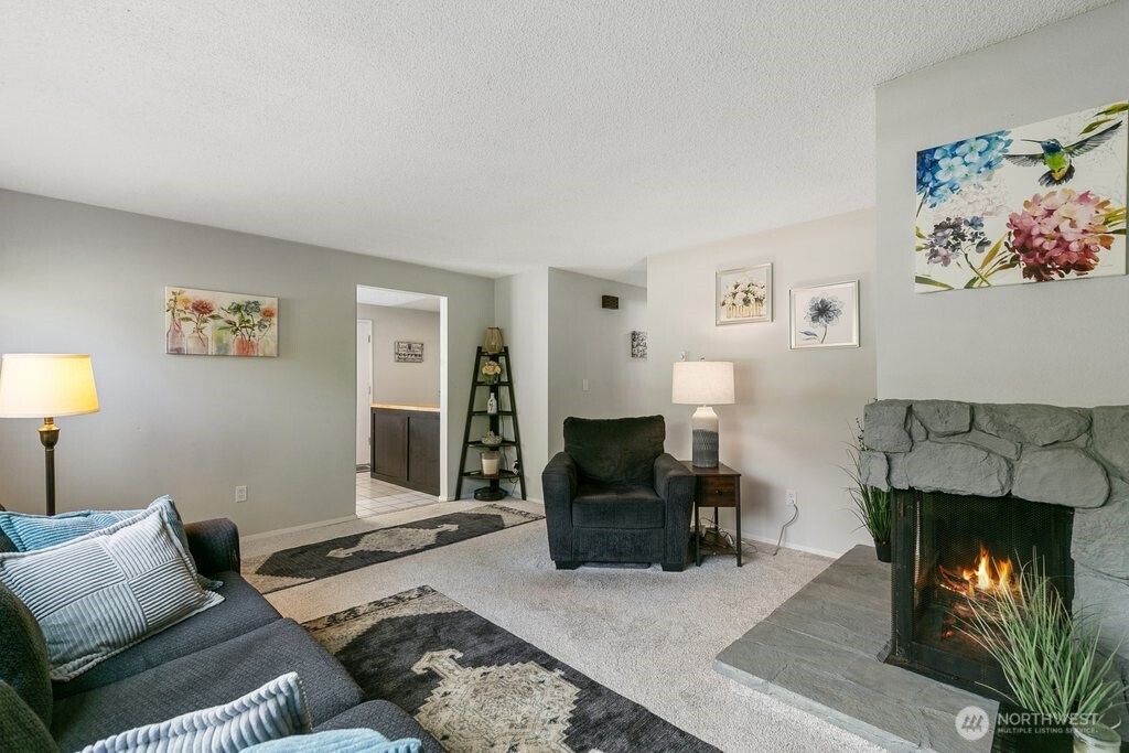 19225 18th Avenue NE