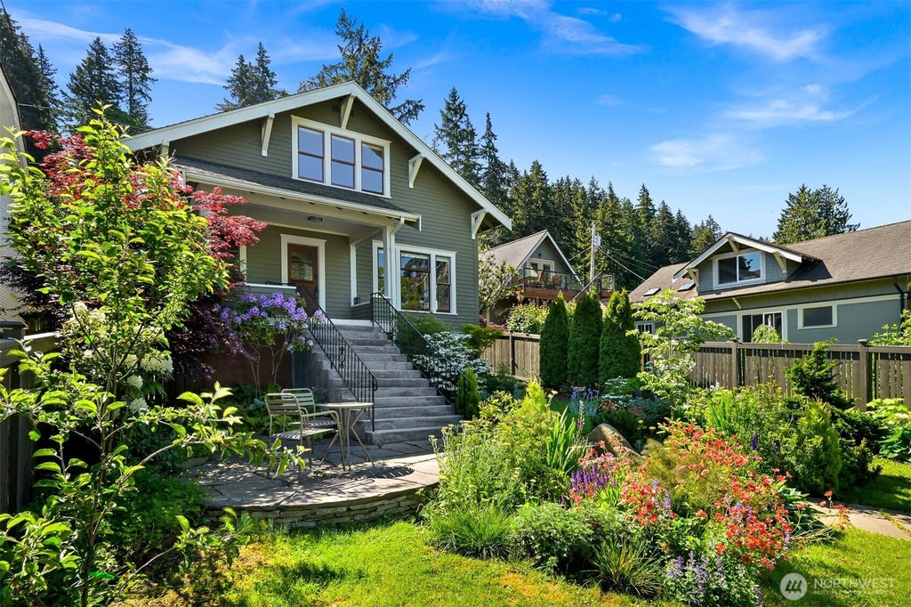 Photo of 250 N Forest Street, Bellingham, WA 98225 (MLS # 2537282)
