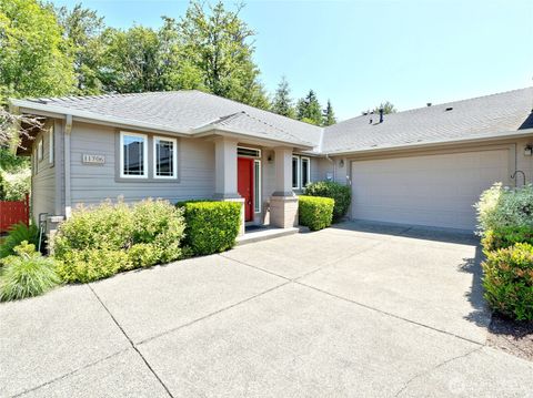 Photo of 11706 239th Avenue NE, Redmond, WA 98053 (MLS # 2533312)