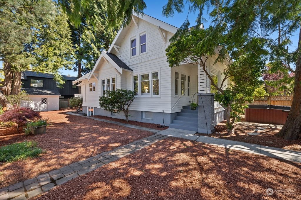 Photo of 356 NW 80th Street, Seattle, WA 98117 (MLS # 2240581)