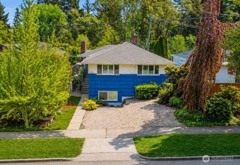 Photo of 5014 35th Avenue SW, Seattle, WA 98126 (MLS # 2517178)
