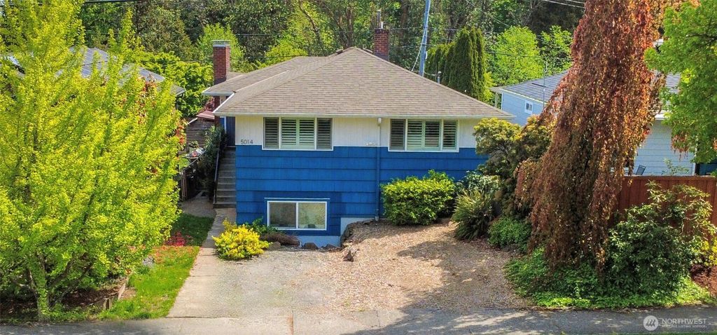 Photo of 5014 35th Avenue SW, Seattle, WA 98126 (MLS # 2517178)