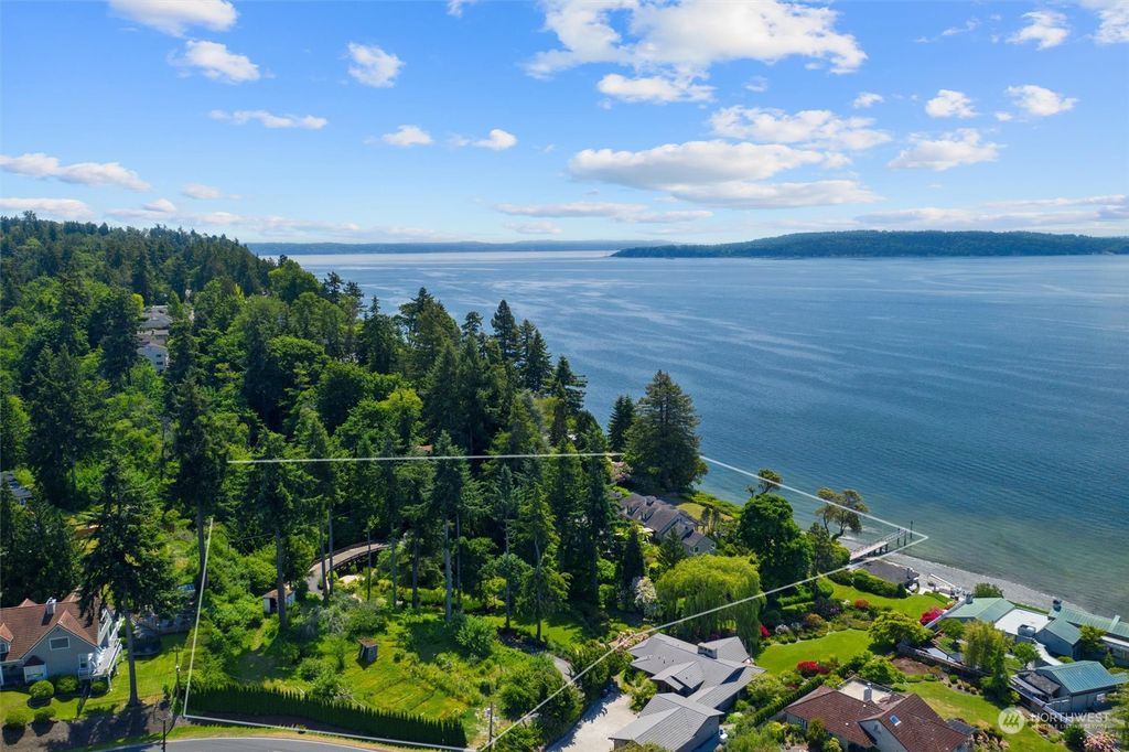 Photo of 18541 Normandy Terrace SW, Normandy Park, WA 98166 (MLS # 2137000)
