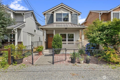Photo of 10050 19th Avenue SW, Seattle, WA 98146 (MLS # 2507743)
