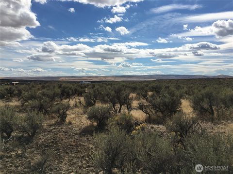 Photo of 12164 Remuda Drive, Ephrata, WA 98823 (MLS # 2457633)