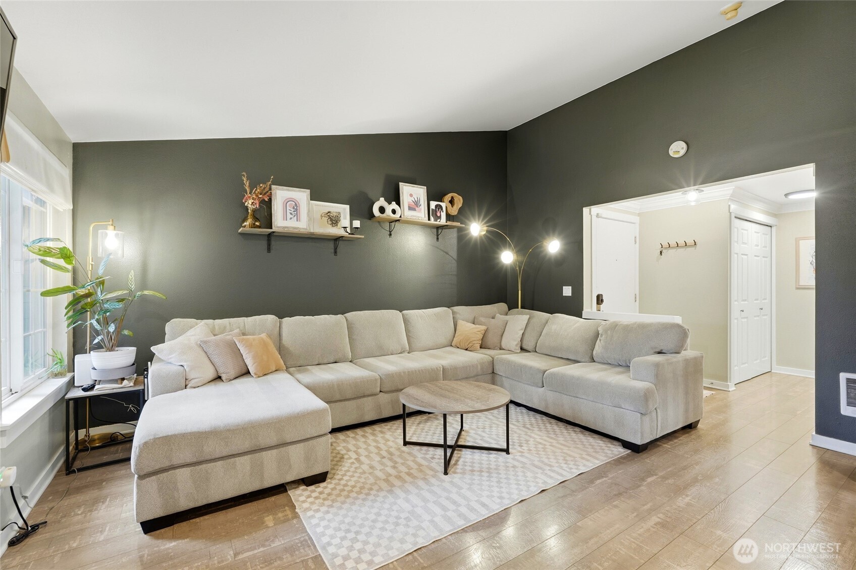 1806 S 286th Lane O-201