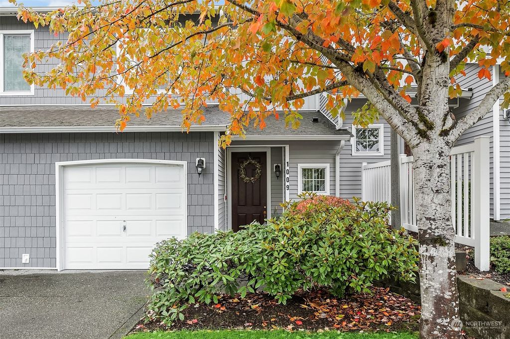Photo of 2951 SE 10th Street #1009, Renton, WA 98058 (MLS # 2014814)
