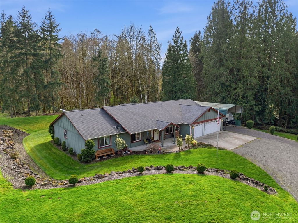 Photo of 260 Trinity Drive, Castle Rock, WA 98611 (MLS # 2499749)