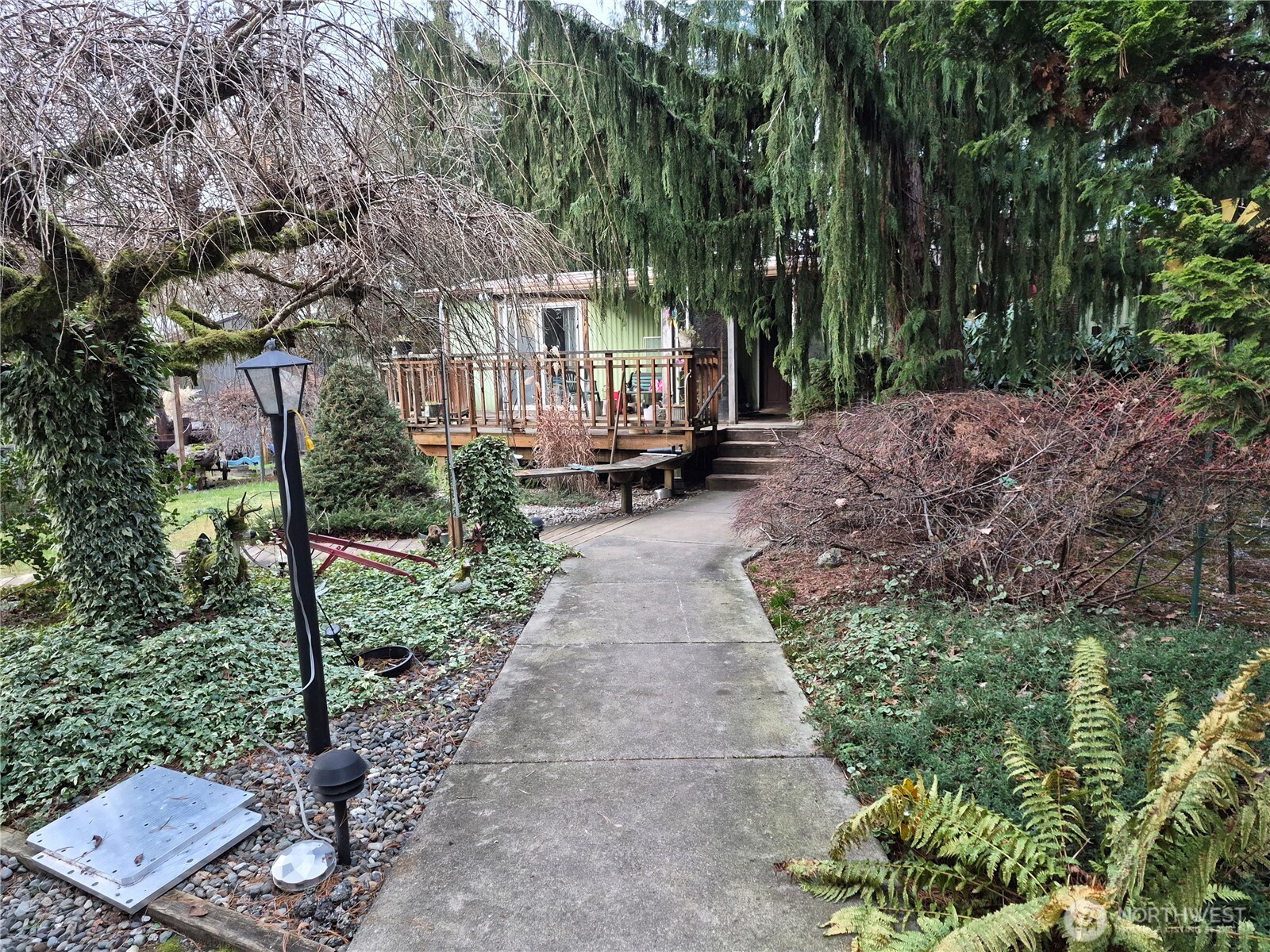 4220 142nd Avenue NE