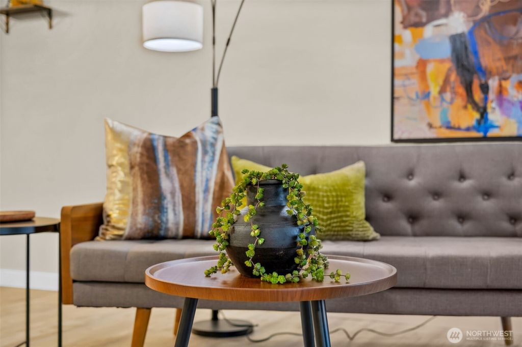 Photo of 3807 SW 327th Street, Federal Way, WA 98023 (MLS # 2452311)