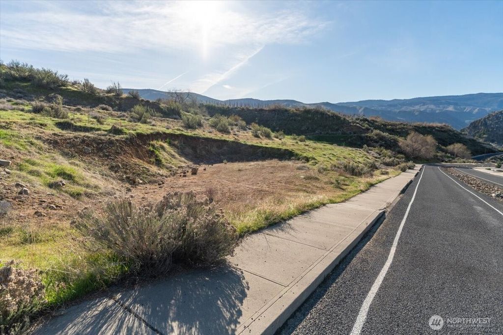 Photo of 9988 Saska Way, Entiat, WA 98822 (MLS # 2502765)