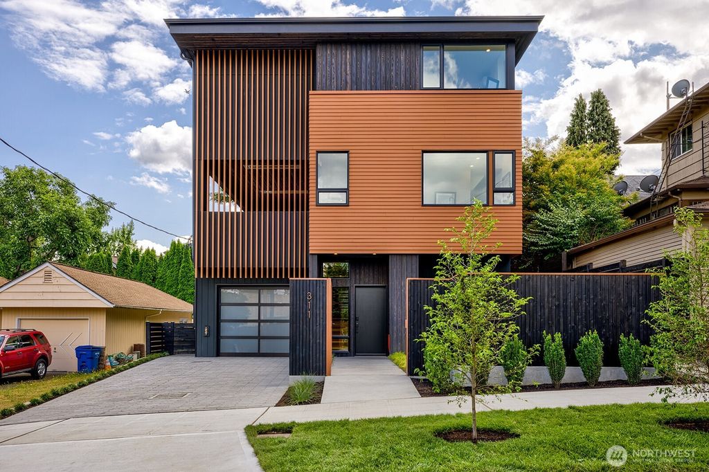 Photo of 311 NE 59th Street, Seattle, WA 98105 (MLS # 2396482)