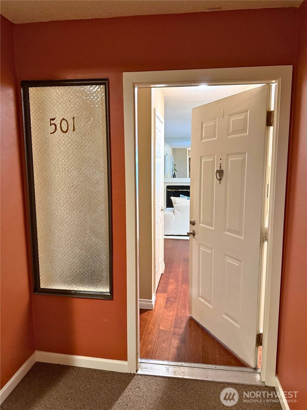 Photo of 7600 SE 29th St St #501, Mercer Island, WA 98040 (MLS # 2407818)