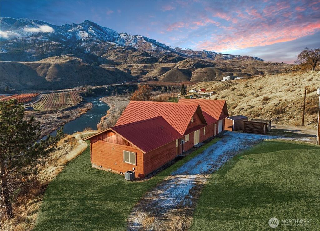 Photo of 11 Pateros Fish Hatchery Road, Methow, WA 98834 (MLS # 2459414)