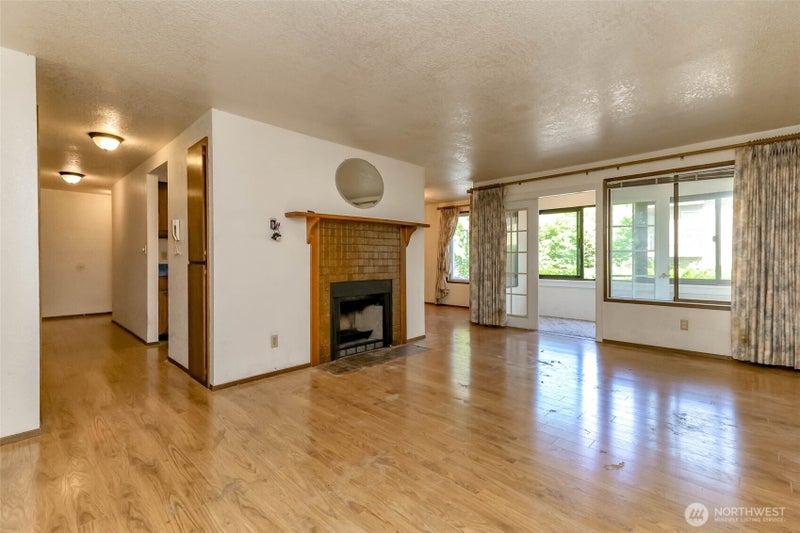 132 N 132nd Street 204