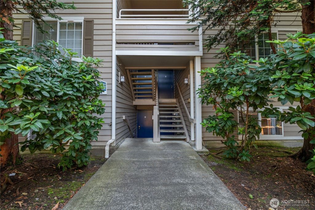 Photo of 14057 NE 181st Street #E104, Woodinville, WA 98072 (MLS # 2397091)