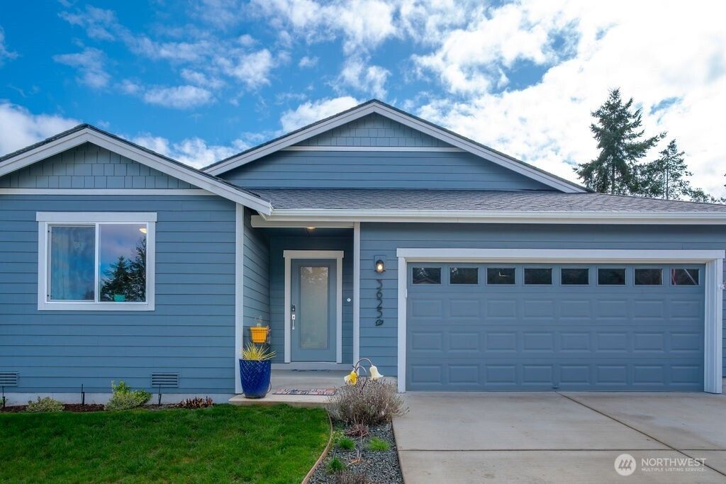 Photo of 3625 Page Street St, Port Angeles, WA 98362 (MLS # 2501342)