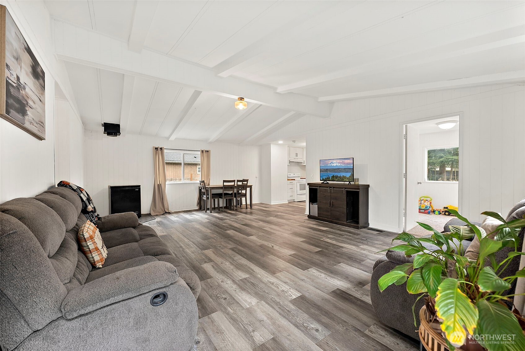 16503 Village Drive SE